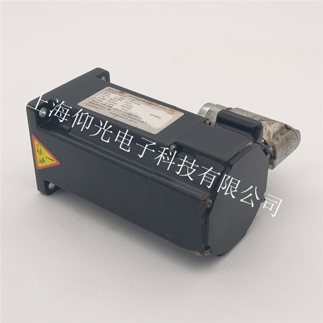 ����KOLLMORGEN�Ơ�Ħ�� AKM42E-EKCNR-00�ŷ�늙C(j��)�S�޾��a��