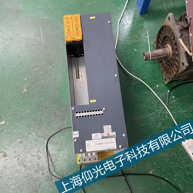 �R��ɽ�U����BUS2�ŷ��(q��)��(d��ng)��82�^늉�Uzk���ϾS�޷���