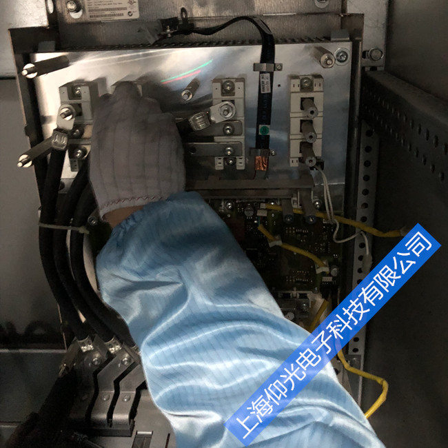 ��Ĭ��EV2000׃�l�����ϴ��a�����ό��� 