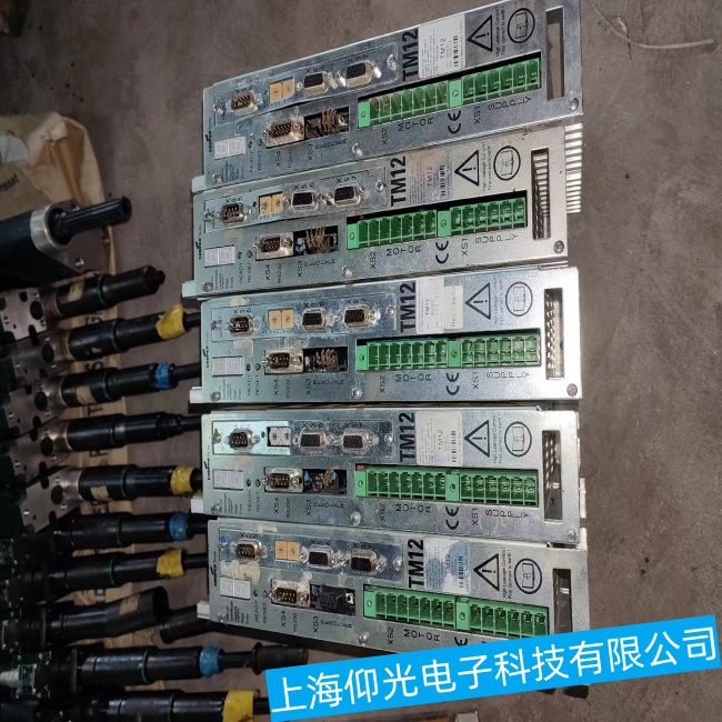 ����ˠ��Q�o������m-Pro-400SE�@ʾ�������������o������(d��ng)���ϾS���f��