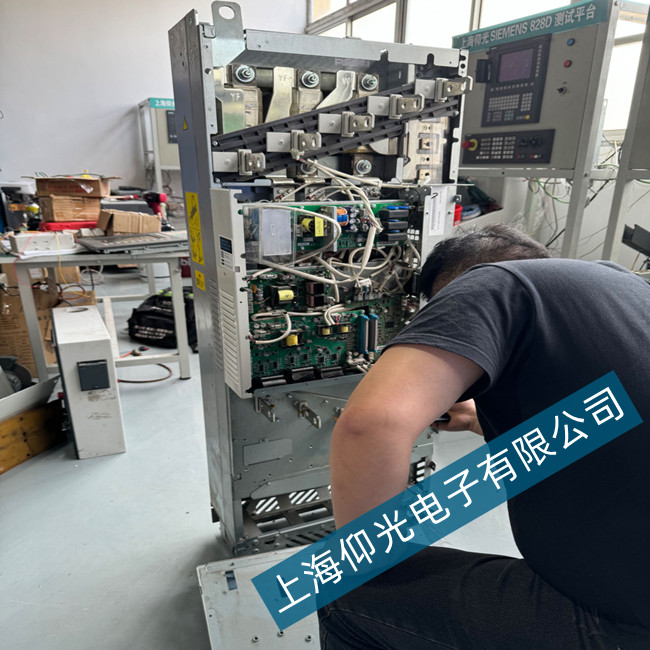 ����ABB ACS880׃�l����A6A4��ʾ늙C�~��ֵ늙C����(sh��)�O(sh��)���e�`���ϾS��