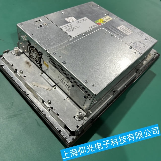 �ɶ����T�ӹ��ؙC(j��)PC IL77�o����������(d��ng)���ϾS�޶�ʮ�꽛(j��ng)�(y��n)