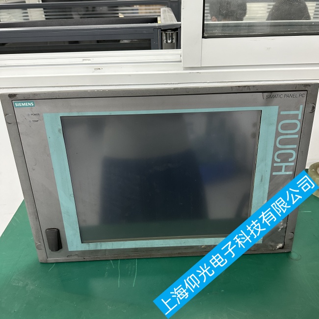 �Ϻ����T�ӹ��ؙC(j��)IPC3000�o�����ӹ��ϾS�޶�ʮ�꽛(j��ng)�(y��n)